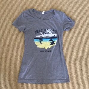 Retro Graphic Tee - Vero Beach, FL